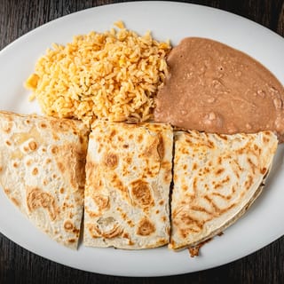 Half Quesadilla Plate