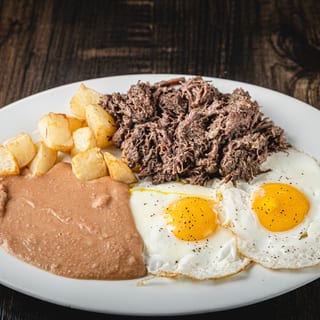Barbacoa & Eggs Plate